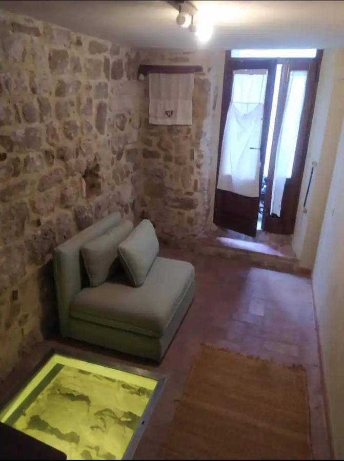 Casa Contadina In Borgo Medievale, Tuscany Monteguidi Exterior foto